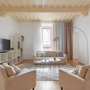 Iflat Navona White And Stylish , Rome Italy