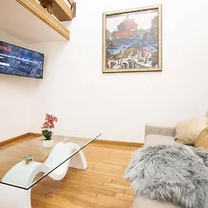 Unforgettable Split Level Jacuzzi Navona - Collection , Rome Italy